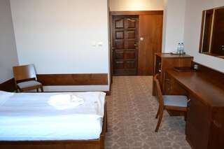 Отель Hotel LOKIS Замок Нидзица Большой двухместный номер с 1 кроватью-3